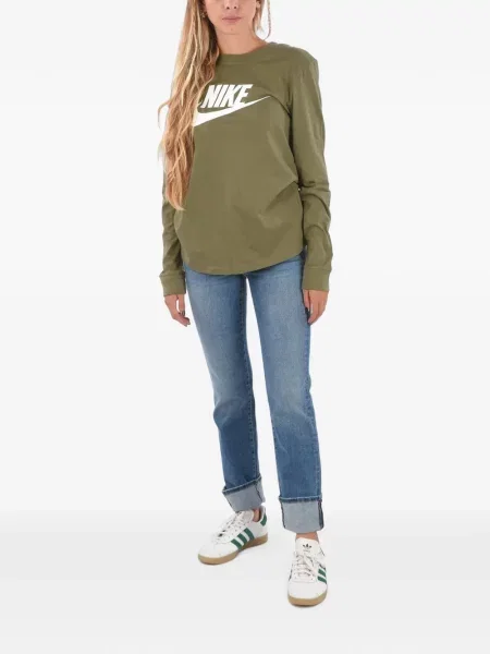 Scurt chiloți Nike cu imagine cu model floral negru