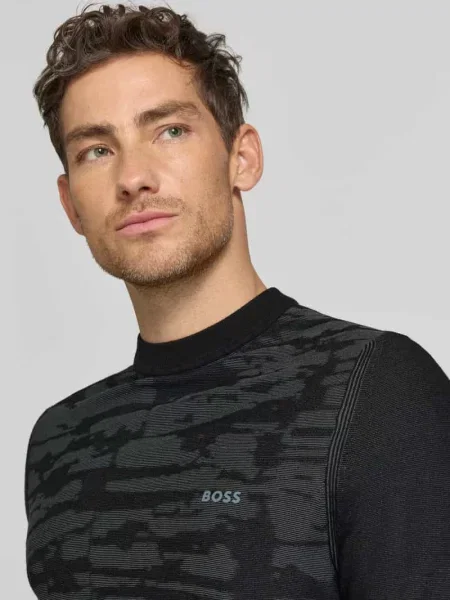 T-shirt o kroju regular fit z mieszanki model KN_Globe TS' Boss Green czarna