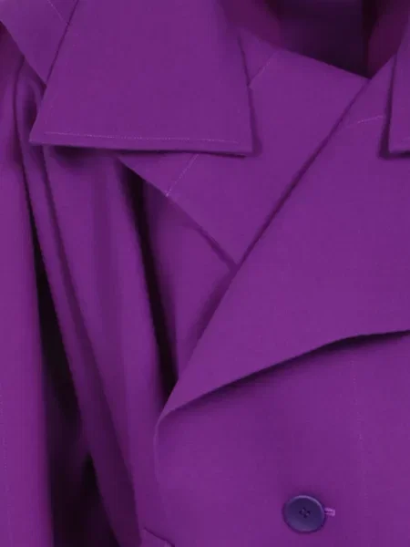 Diržu apjuostas paltas Issey Miyake violetinė