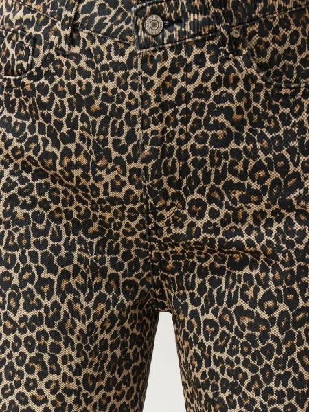 Jeansy Trendyol z wysoką talią z nadrukiem w panterkę