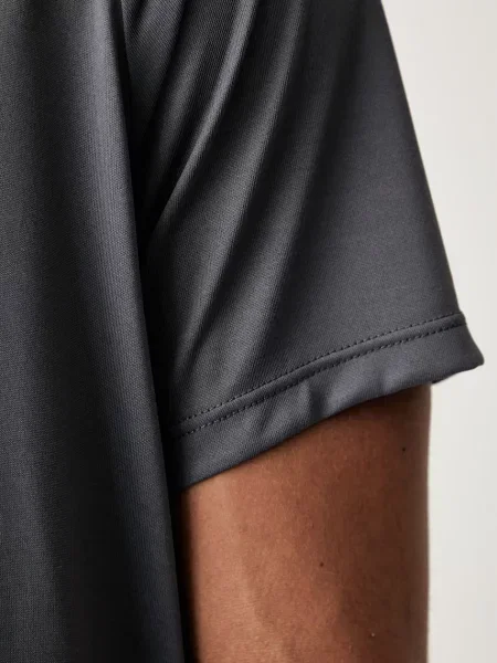 Under Armour футболка для тренувань Tech SS Tee