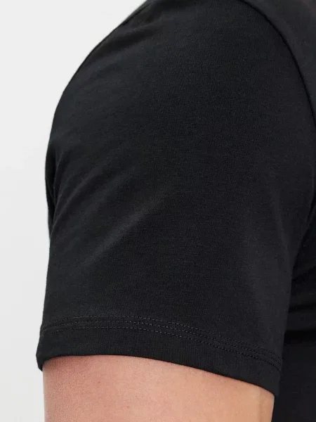 Футболка Guess чорна