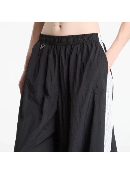 Tek hlače Nike z visokim pasom črna
