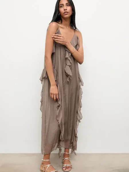 Haljina Answear.LAB midi širi se prema dolje siva