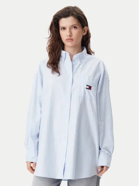 Tommy Jeans Košulja Badge Svijetloplava Oversize