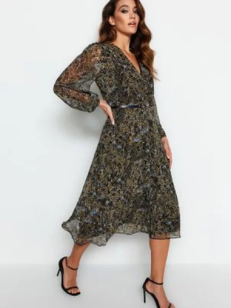 Sukienka midi Trendyol szyfonowa dwurzędowa czarna