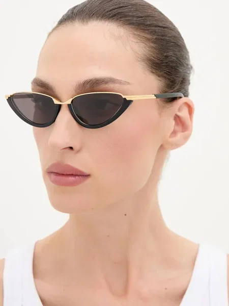 Slnečné okuliare Bottega Veneta čierna