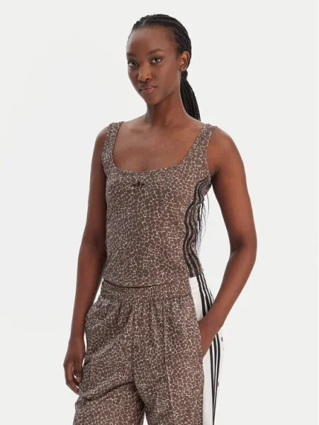 Adidas топ бежов