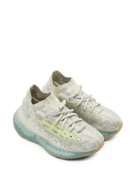 Top Adidas Yeezy