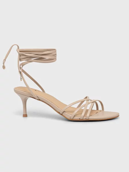 Босоножки Guess на шпильке