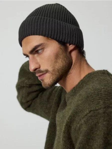 Трикотажная шляпа Reserved серая