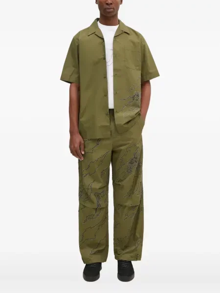 Cămașă Maharishi cu broderie scurtă verde