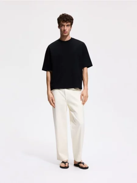 Reserved Tricou uni boxy negru