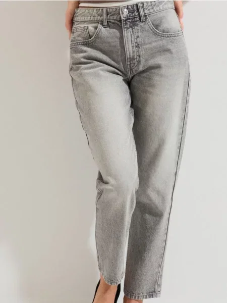 Класичні джинси mom fit сірий