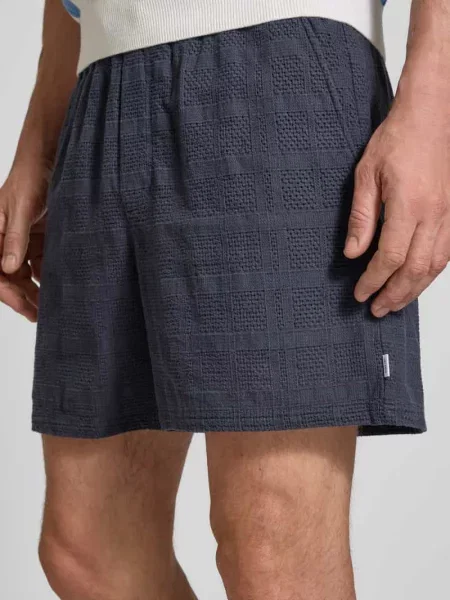Szorty o kroju regular fit z fakturowanym wzorem model ‘Charlie’ Les Deux