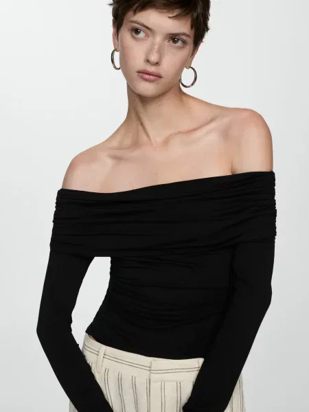 MANGO Лонгслів чорний