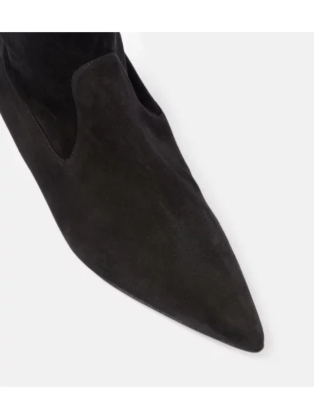 Cizme Manolo Blahnik din piele de căprioară negru