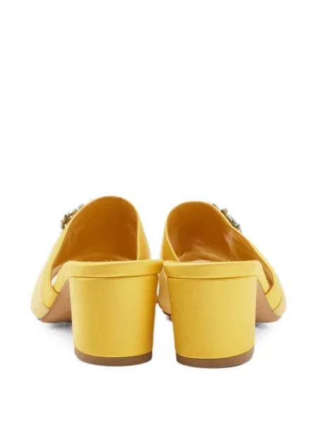 Sandale Manolo Blahnik cu cataramă galben