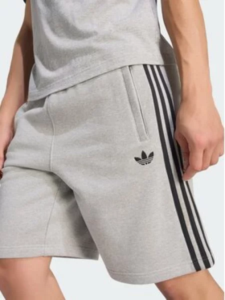 Sportovní kraťasy adidas šedé