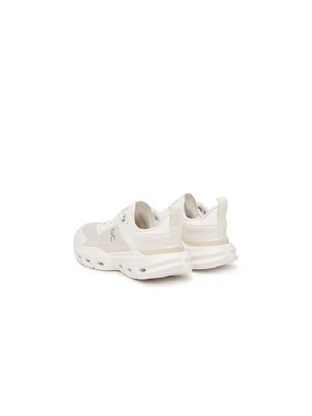 Sneakers On W Cloudpulse Next White/ Ice EUR 37 béžová