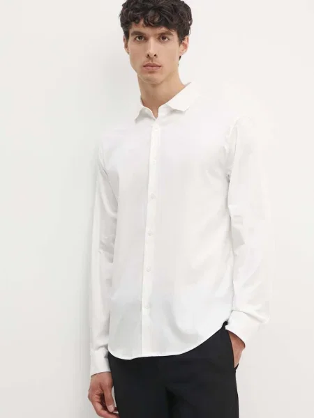Риза Armani Exchange мъжка със стандартна кройка с класическа яка бежово