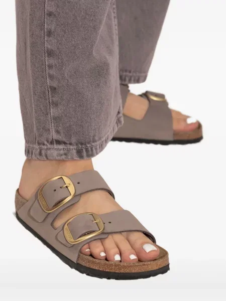 Сандали Birkenstock с катарама виолетово
