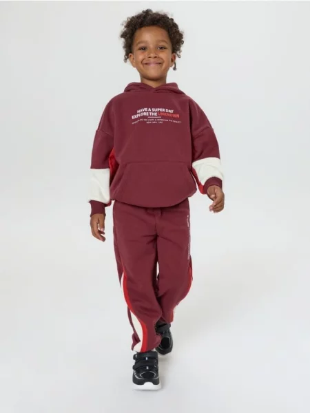 Sinsay Oversize jogger tepláky kaštanová