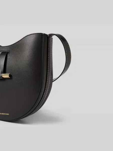 Torba na długim pasku z nadrukiem z logo Victoria Beckham czarna