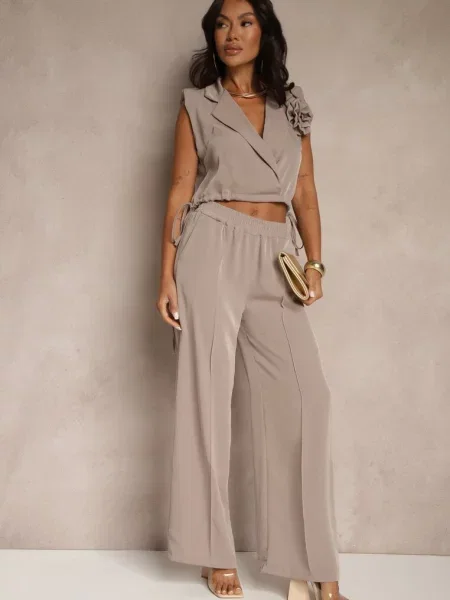 Jasnobrązowy Komplet Spodnie o Szerokim Kroju i Kopertowa Bluzka ze Ściągaczem Reavilora brązowa