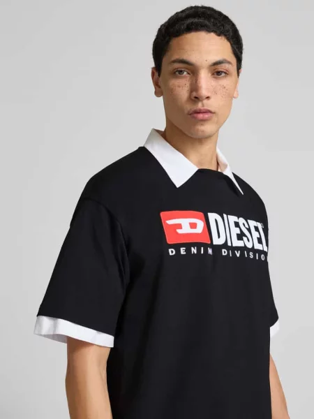 T-shirt z detalem z logo Diesel czarna
