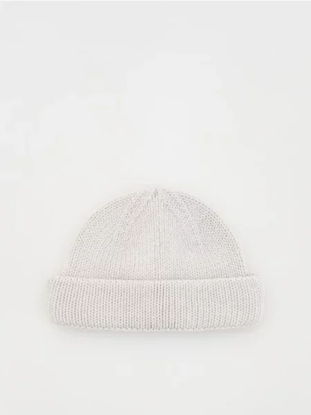 Шапка Reserved серая