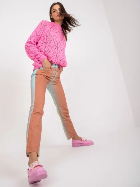 Klasičen ažurový pulover Fashionhunters roza