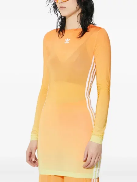 Pruhované oblekové kalhoty Adidas s výšivkou bílé