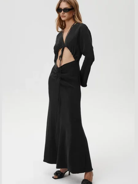 Сукня Undress Code Lilith Dress midi розкльошена чорний