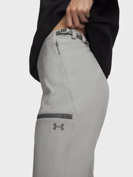 Спортивные штаны Under Armour серые