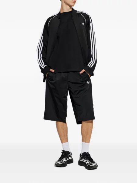 Tricou Adidas cu broderie cu model paisley roșu