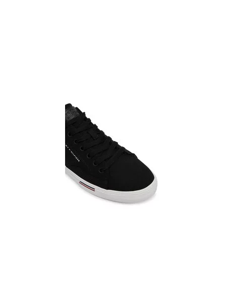 TOMMY HILFIGER Niske tenisice / bijela crna