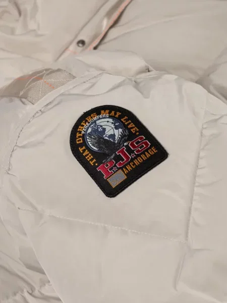 Matlasat geacă cu puf Parajumpers cu autograf