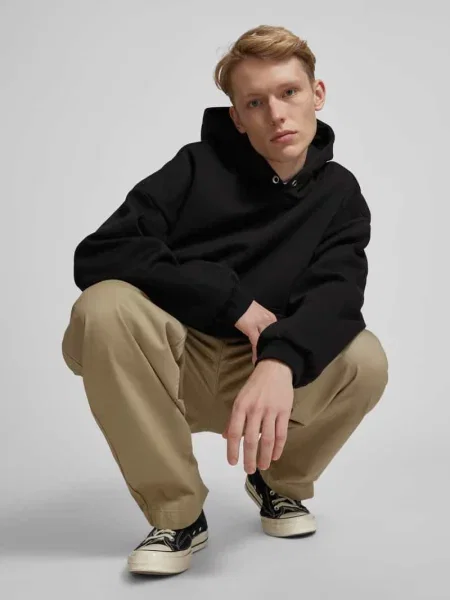 Bluza z kapturem i kieszenią kangurką model ‘Leon’ Weekday czarna
