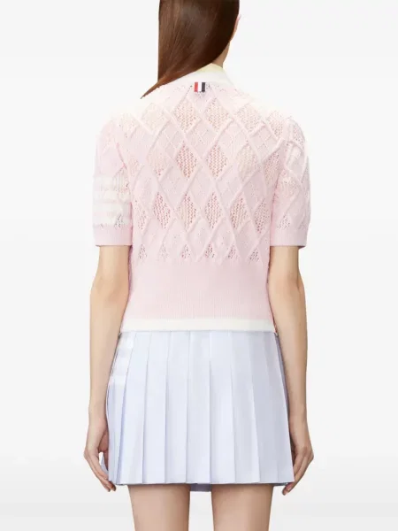 Scurt cardigan Thom Browne tricotate cu model argyle roz
