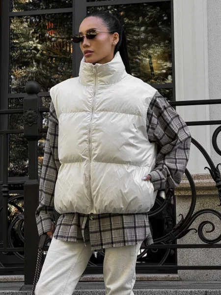 Жилет з утеплювачем Jadone Fashion Zhylet_Hat_moloko молочний