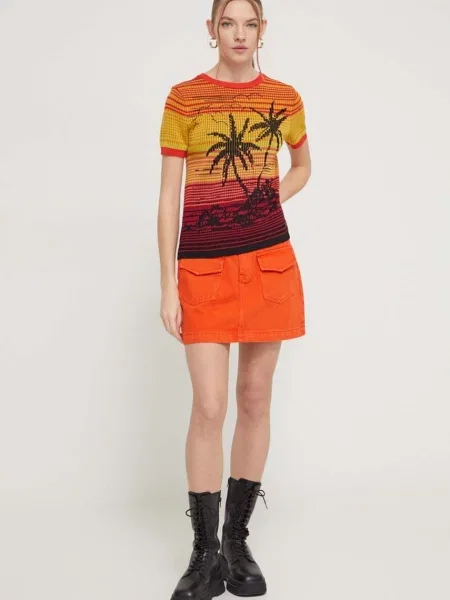 Pulover Desigual oranžna