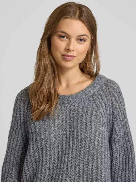 Sweter z dzianiny o kroju relaxed fit z dodatkiem moheru Smith And Soul