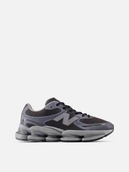 Повседневные кроссовки New Balance с сеткой в сеточку черные