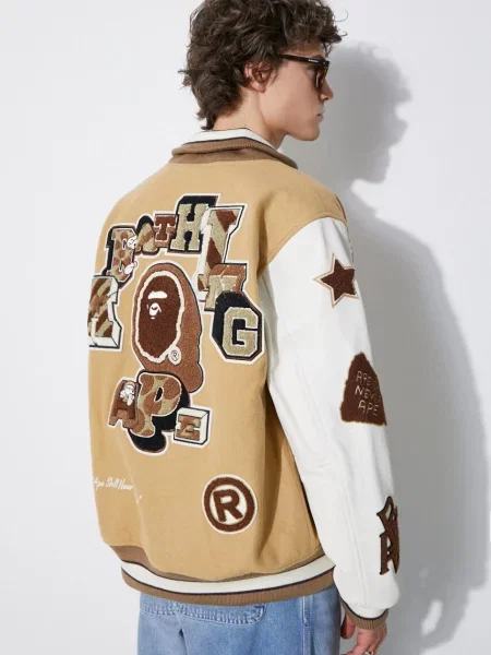 Vlněná bomber bunda A Bathing Ape Bape Multi Motif Varsity přechodná béžová