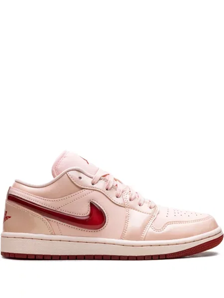 Sneakerși Jordan roz