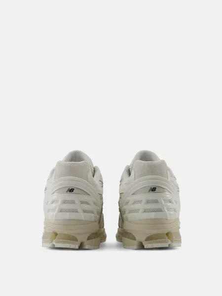 Кроссовки New Balance белые