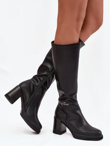 Usnjene gležnjarji Vinceza črna