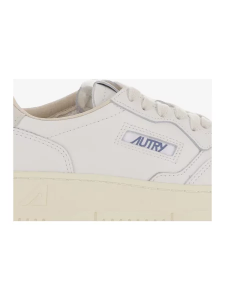 Sneakersy Autry białe