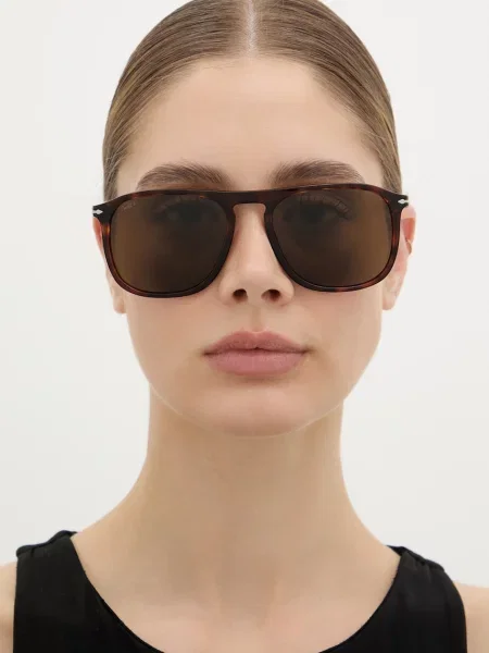 Солнцезащитные очки Persol